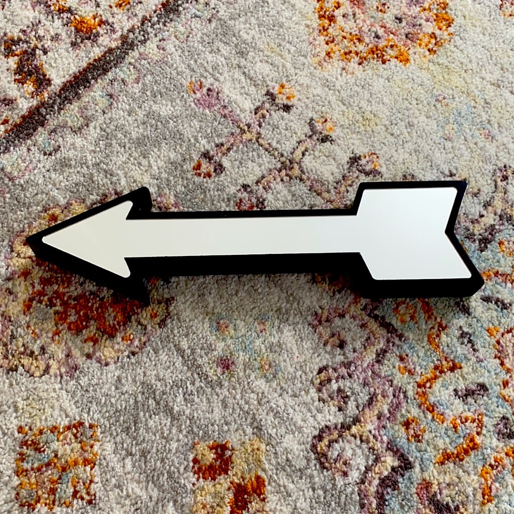 Arrow decor